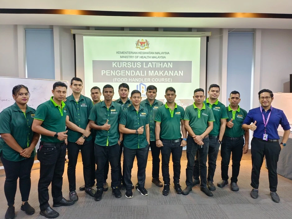 Kursus pengendali makanan in-house dijalankan di premis perniagaan peserta